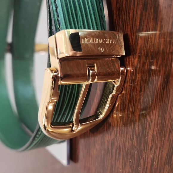 Louis Vuitton Green Epi Leather Belt - Picture 2 of 7